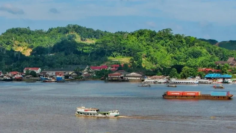 Keindahan Samarinda dari Sungai hingga Kehidupan Kota